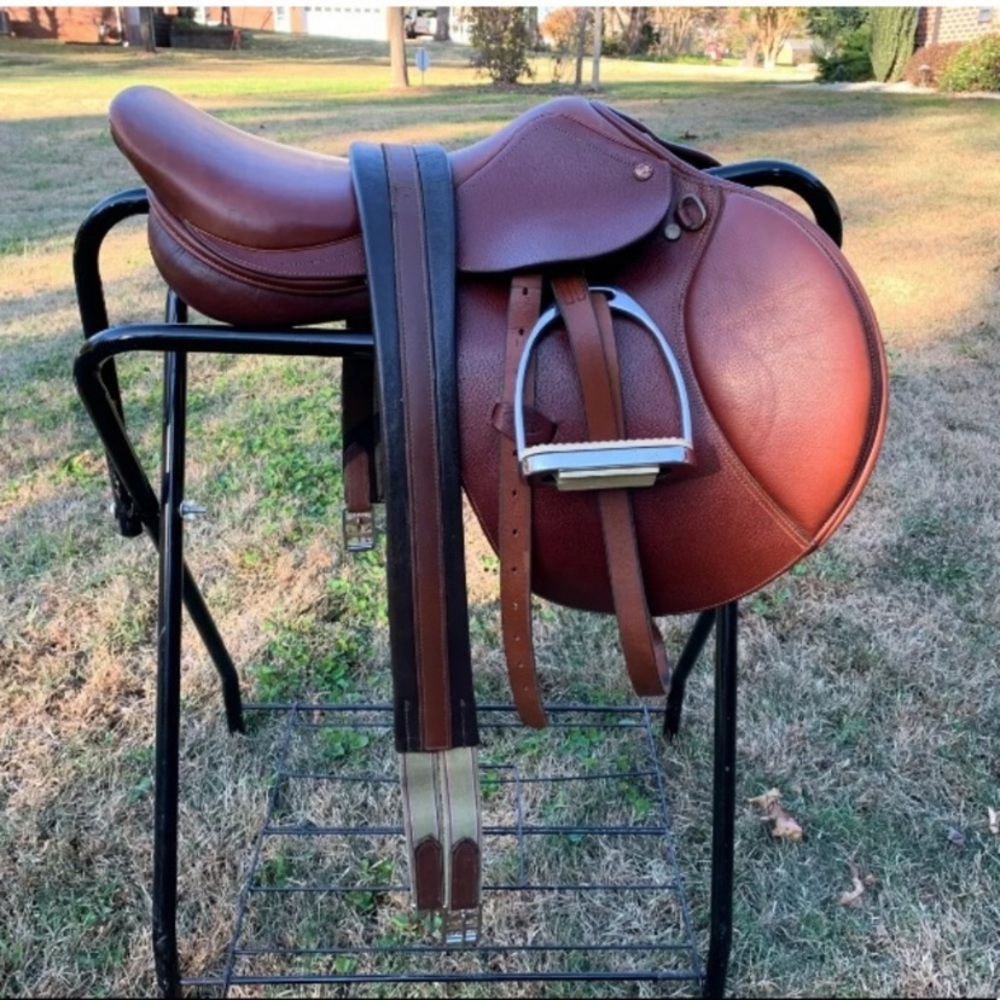 EUC Henri De Rivel Close Contact English Saddle